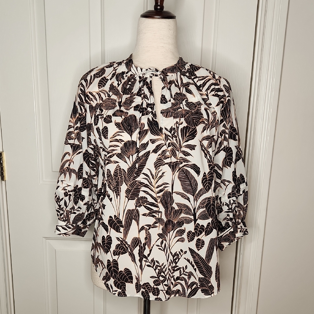 Ann Taylor Leaf  Print Relaxed Tie Neck Top Size S NWT